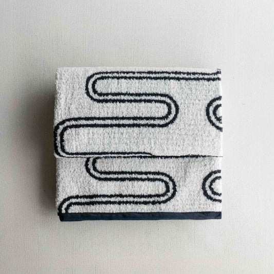 Blanc Curve Linen White Throw Blanket