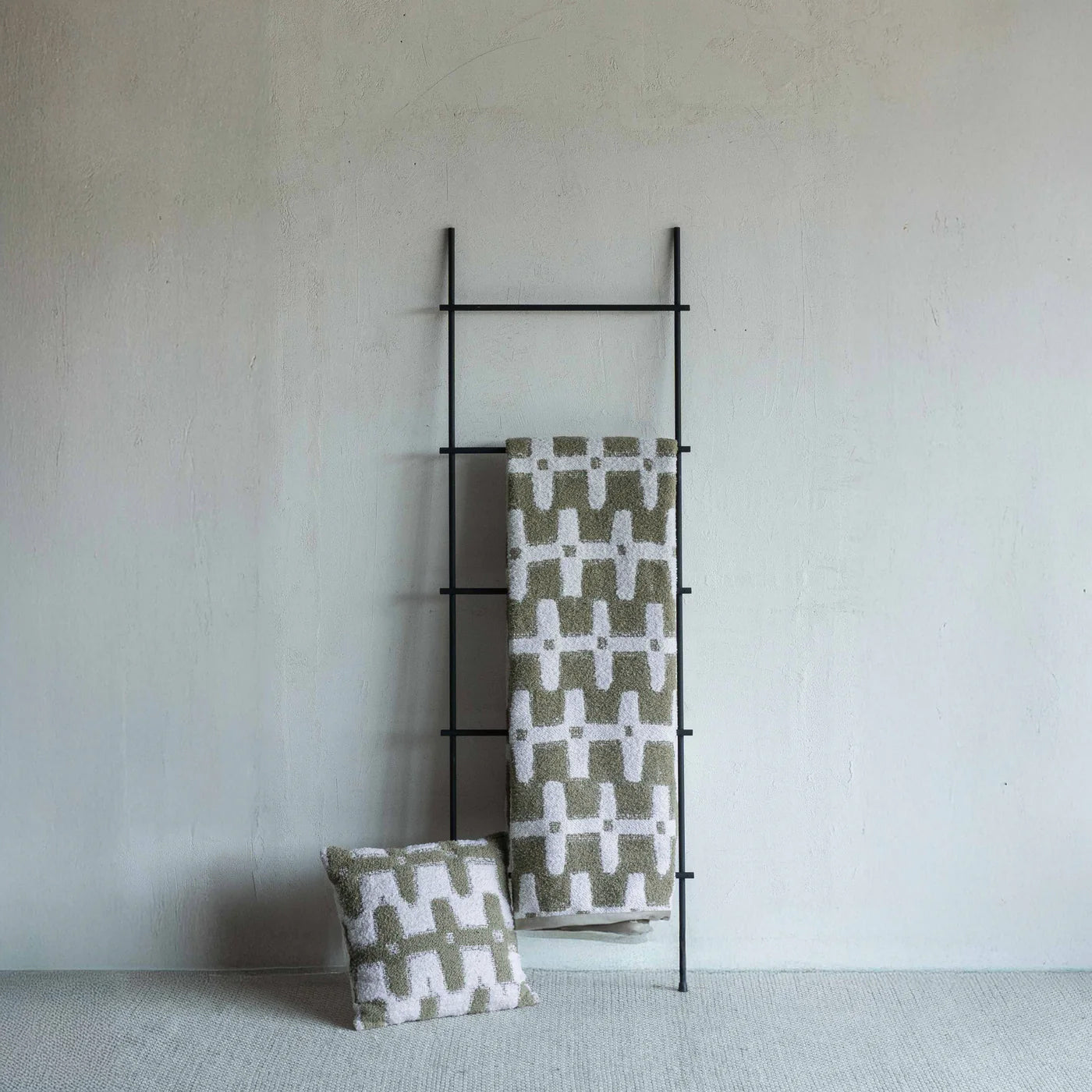 Olive Grove Geometric Throw Blanket - 205x154cm