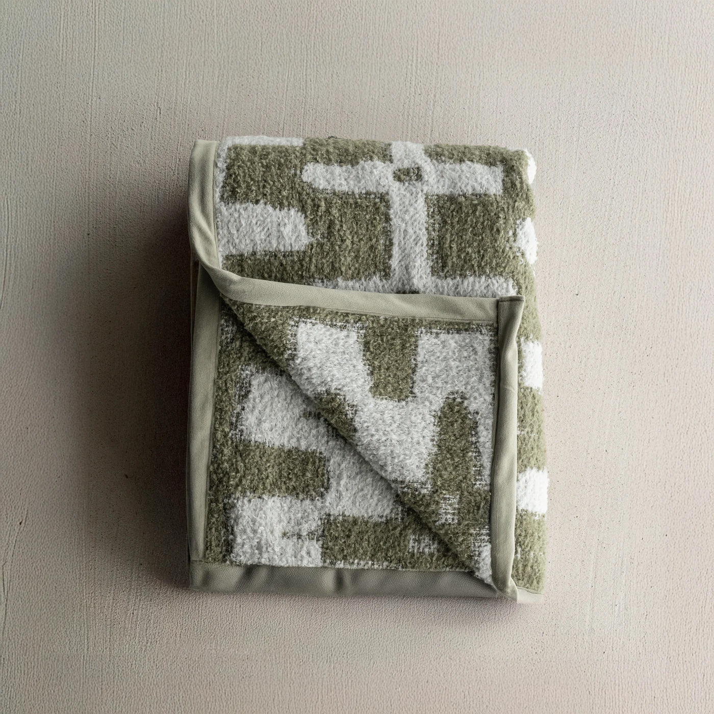 Olive Grove Geometric Throw Blanket - 205x154cm